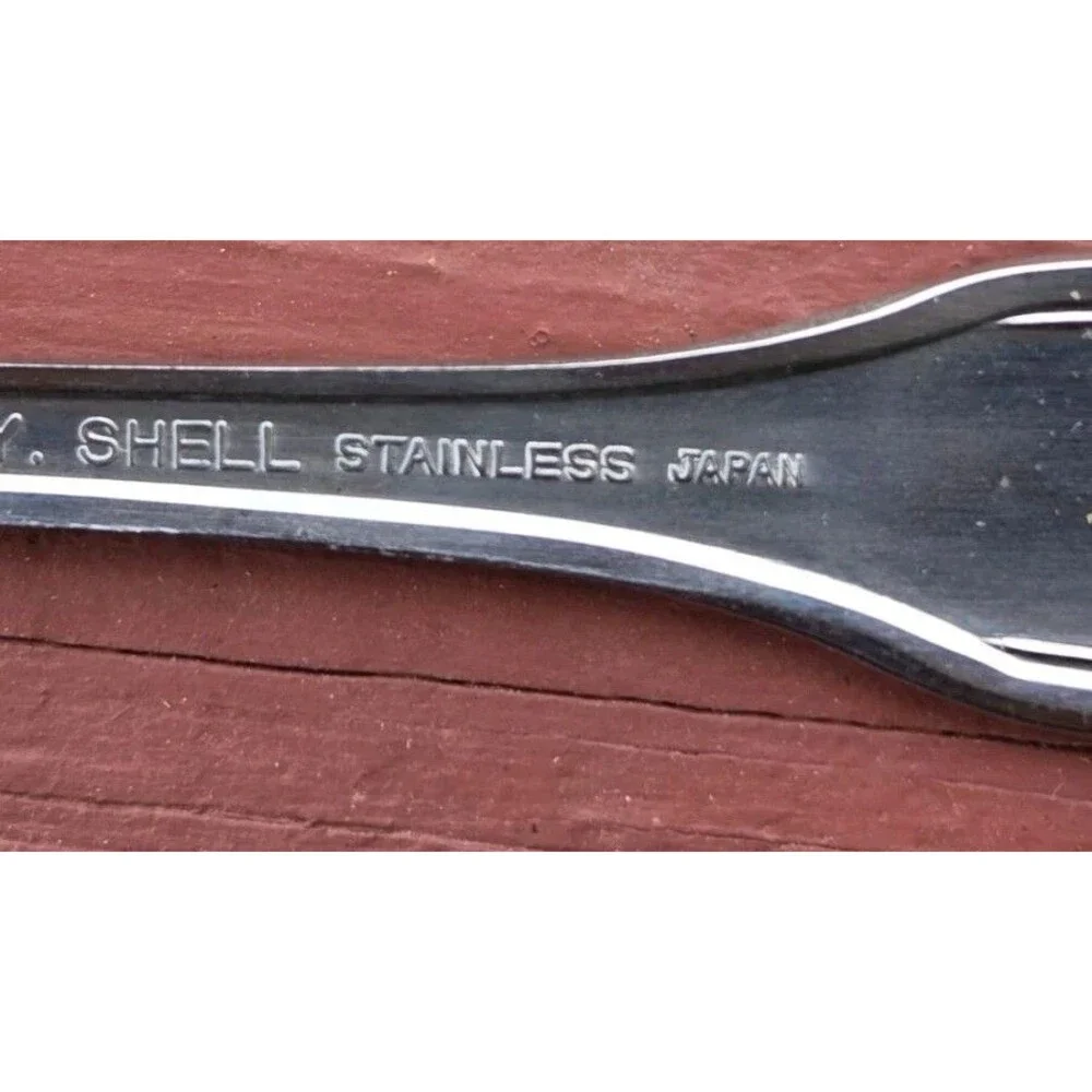Set Of 4 Serco Hvy. Oyster/ Appitizer Stainless Forks Shell Pattern